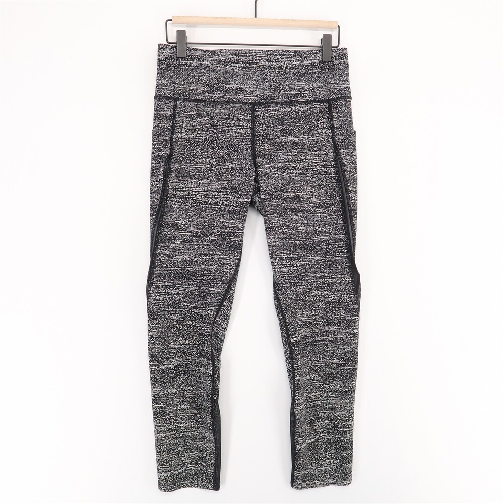 Lululemon Pace Perfect 7/8 Tight Leggings Womens 6 Black White Mesh‎ Panels